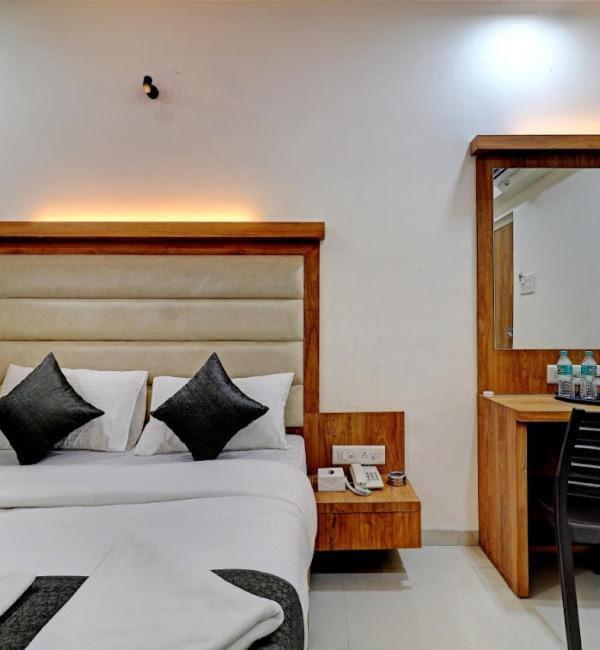 Sun Inn Residency , Navi Mumbai Eksteriør bilde